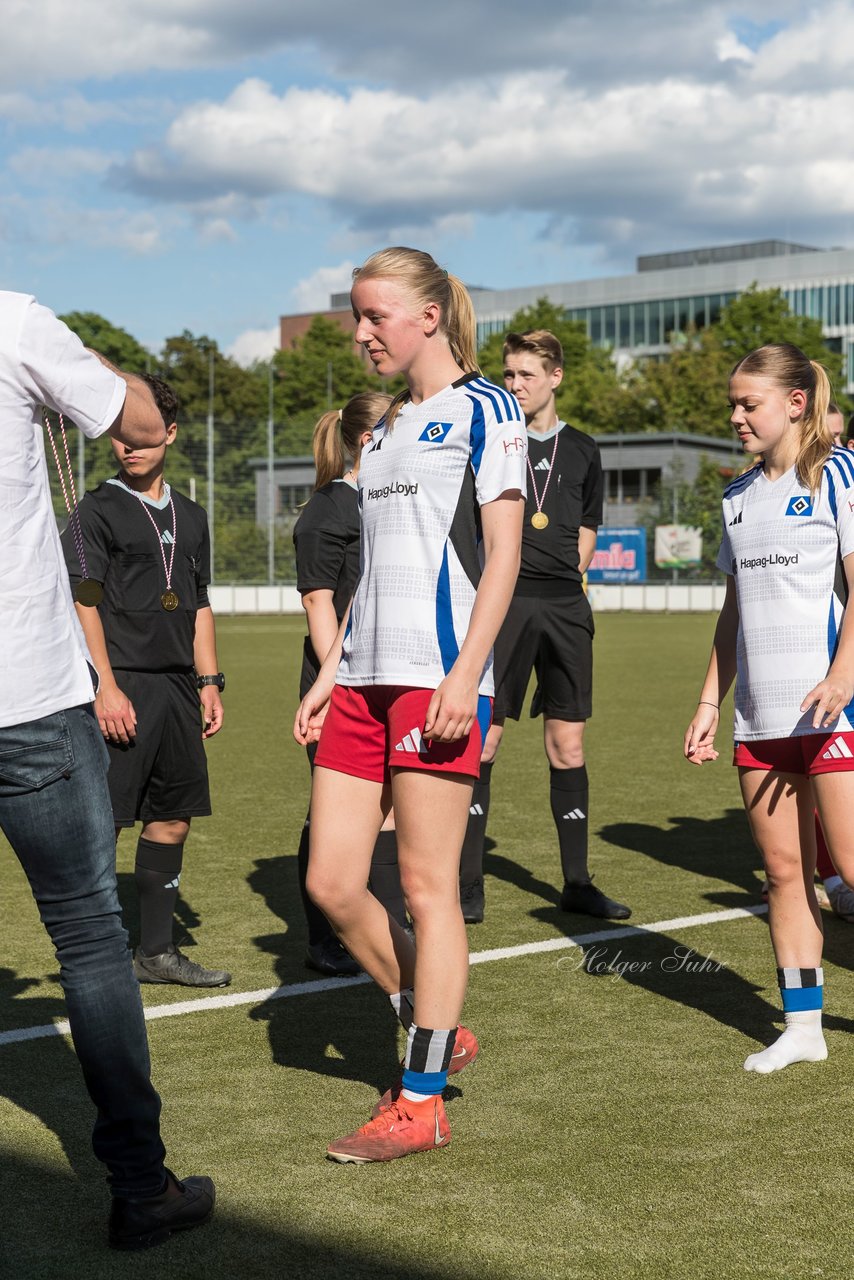 Bild 137 - wBJ Lotto Pokal Finale  Eimsbuetteler TV - Hamburger SV : Ergebnis: 0:3
